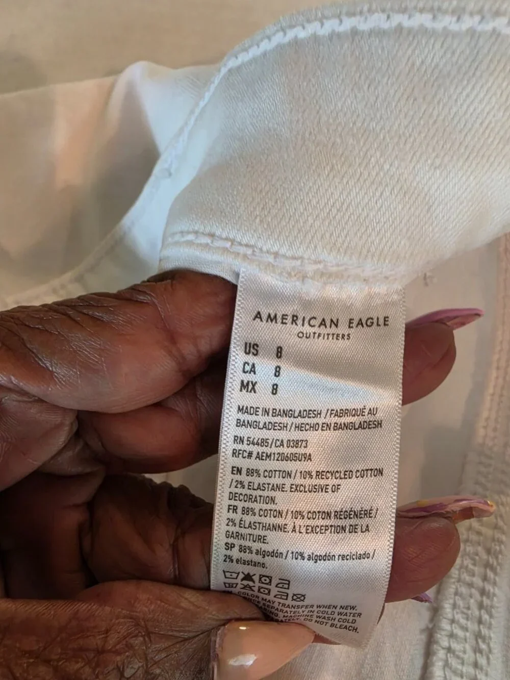 American Eagle Low Rise Baggy White Denim Shorts Size 8 NWOT